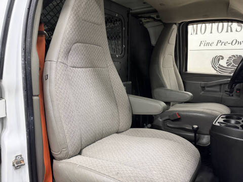 2016 GMC Savana 2500