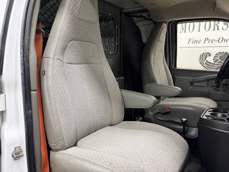 2016 GMC Savana 2500