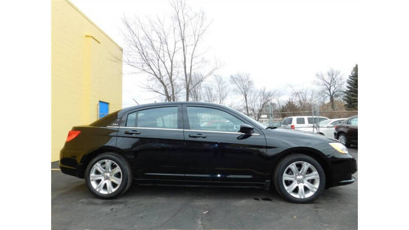 2013 Chrysler 200 Touring