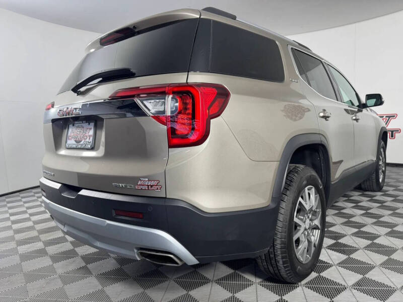 2022 GMC Acadia SLE