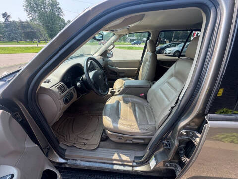 2005 Ford Explorer XLT