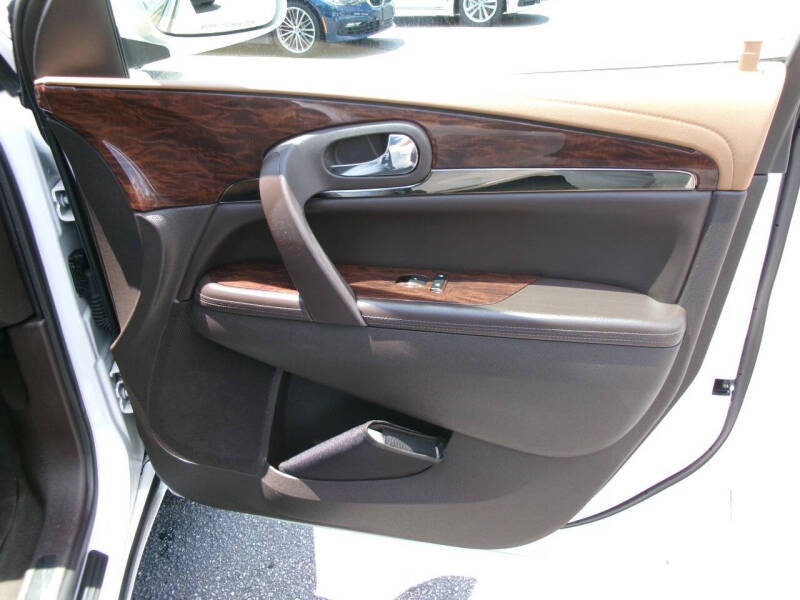 2017 Buick Enclave Leather