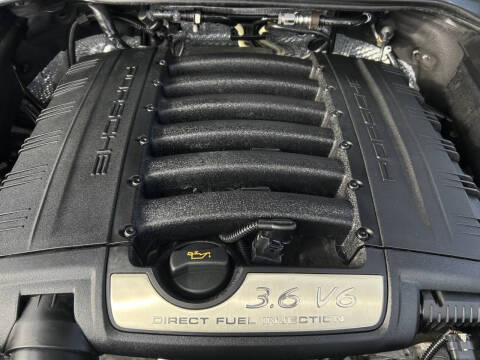 2017 Porsche Cayenne Platinum Edition