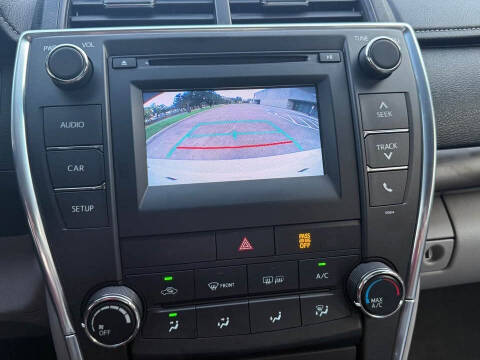 2017 Toyota Camry LE