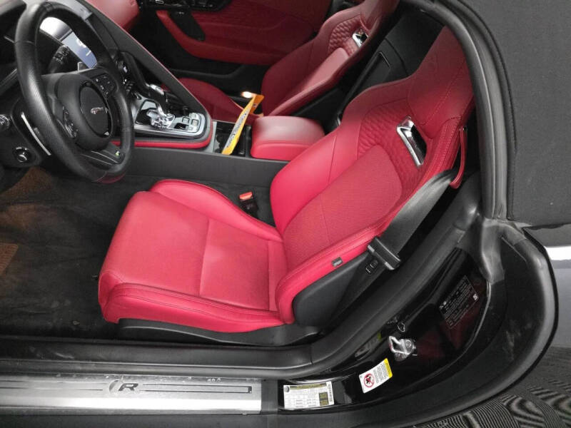 2023 Jaguar F-TYPE R