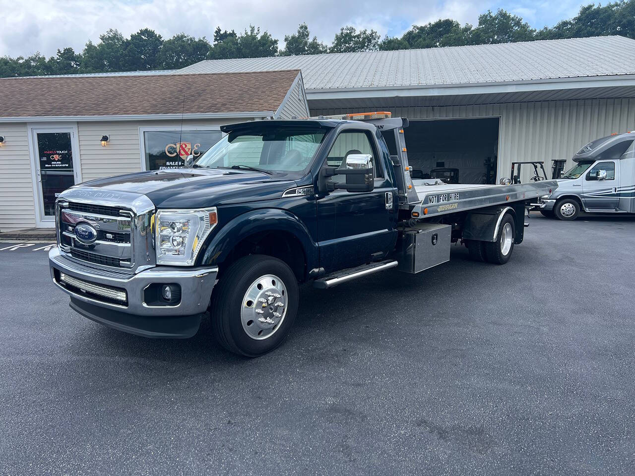 2000 Ford F-550 Super Duty for sale at Classics And Exotics in Sagamore Beach, MA