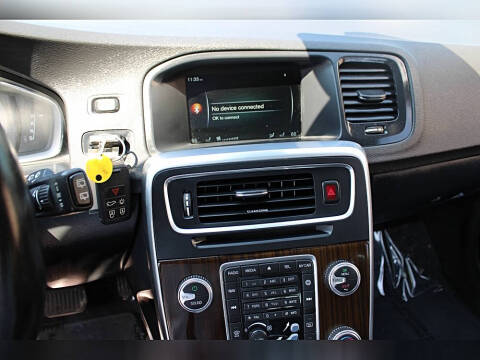 2017 Volvo V60 T5 Premier