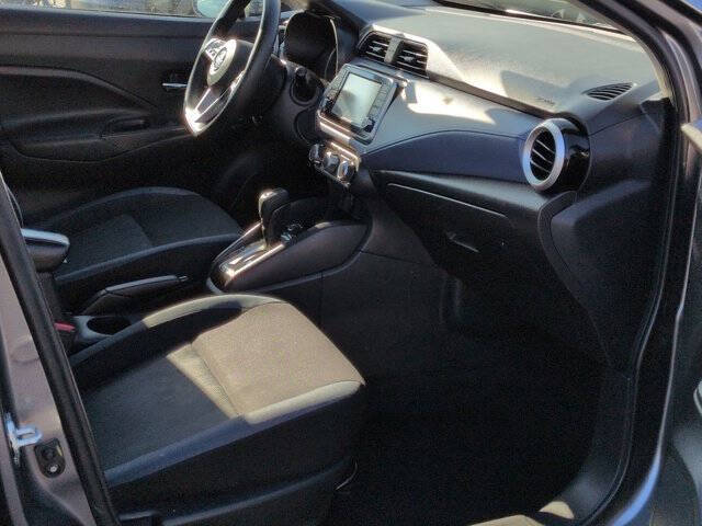 2023 Nissan Versa SV