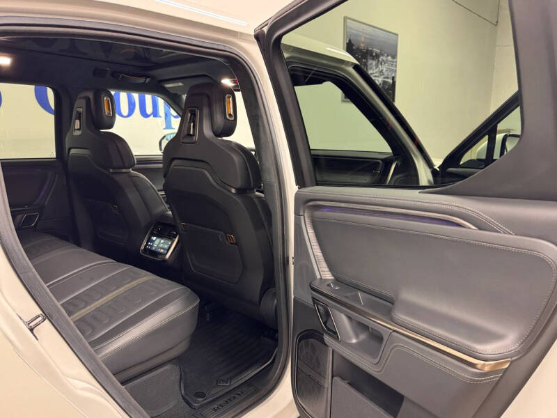 2022 Rivian R1T Adventure