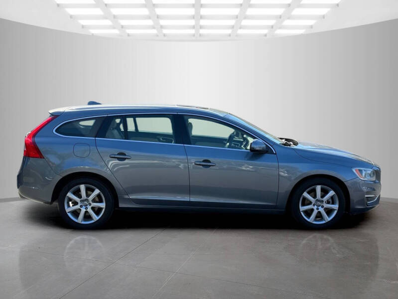 2017 Volvo V60 T5 Premier