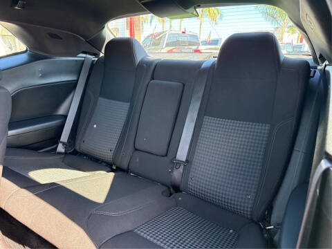 2023 Dodge Challenger SXT