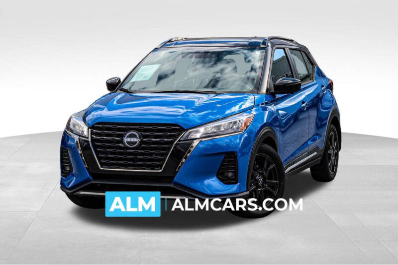 2022 Nissan Kicks SR