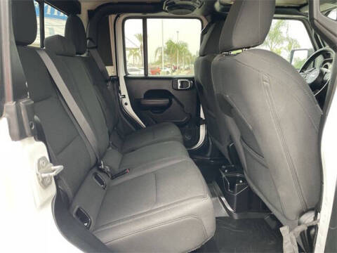 2021 Jeep Gladiator Sport