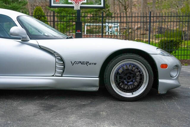 1998 Dodge Viper GTS