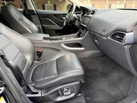 2020 Jaguar F-PACE 25t Prestige