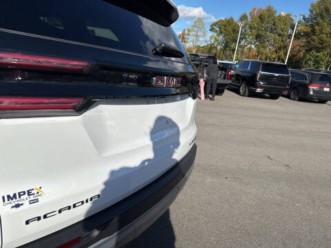 2025 GMC Acadia Elevation