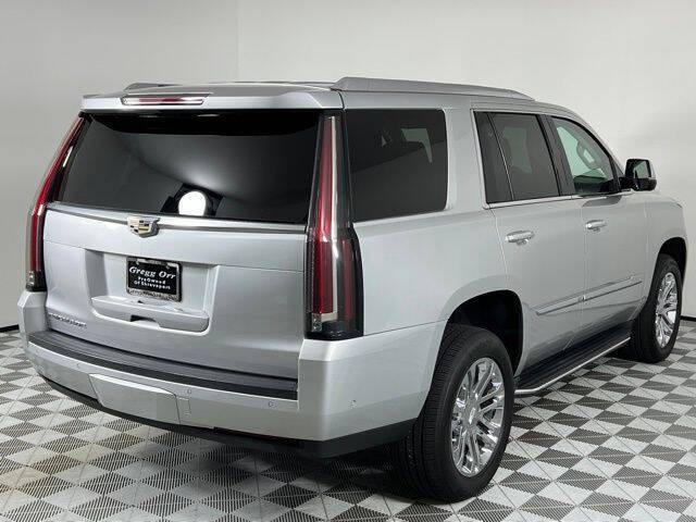 2020 Cadillac Escalade Standard