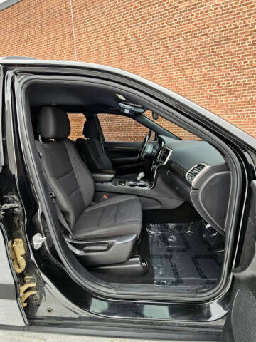 2019 Jeep Grand Cherokee Laredo E