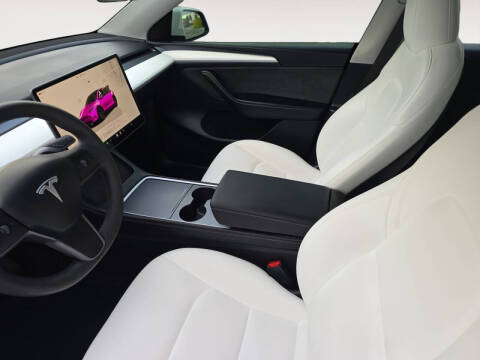 2025 Tesla Model Y Long Range