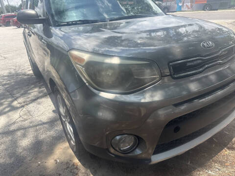 2018 Kia Soul +