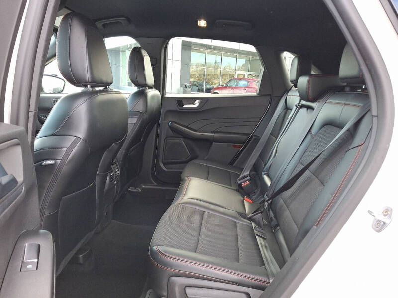 2023 Ford Escape ST-Line Elite