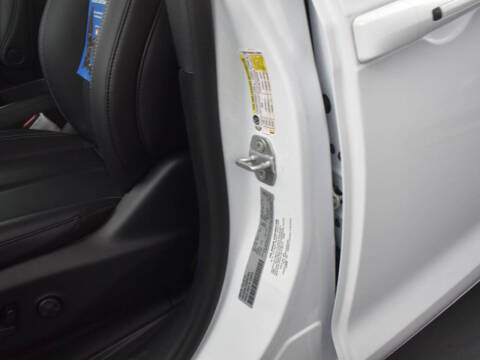 2025 Chrysler Voyager LX