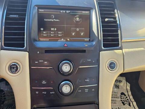 2015 Ford Taurus SEL