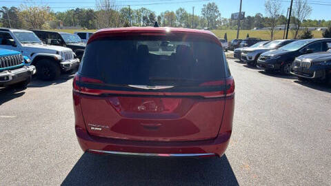 2024 Chrysler Pacifica Touring L