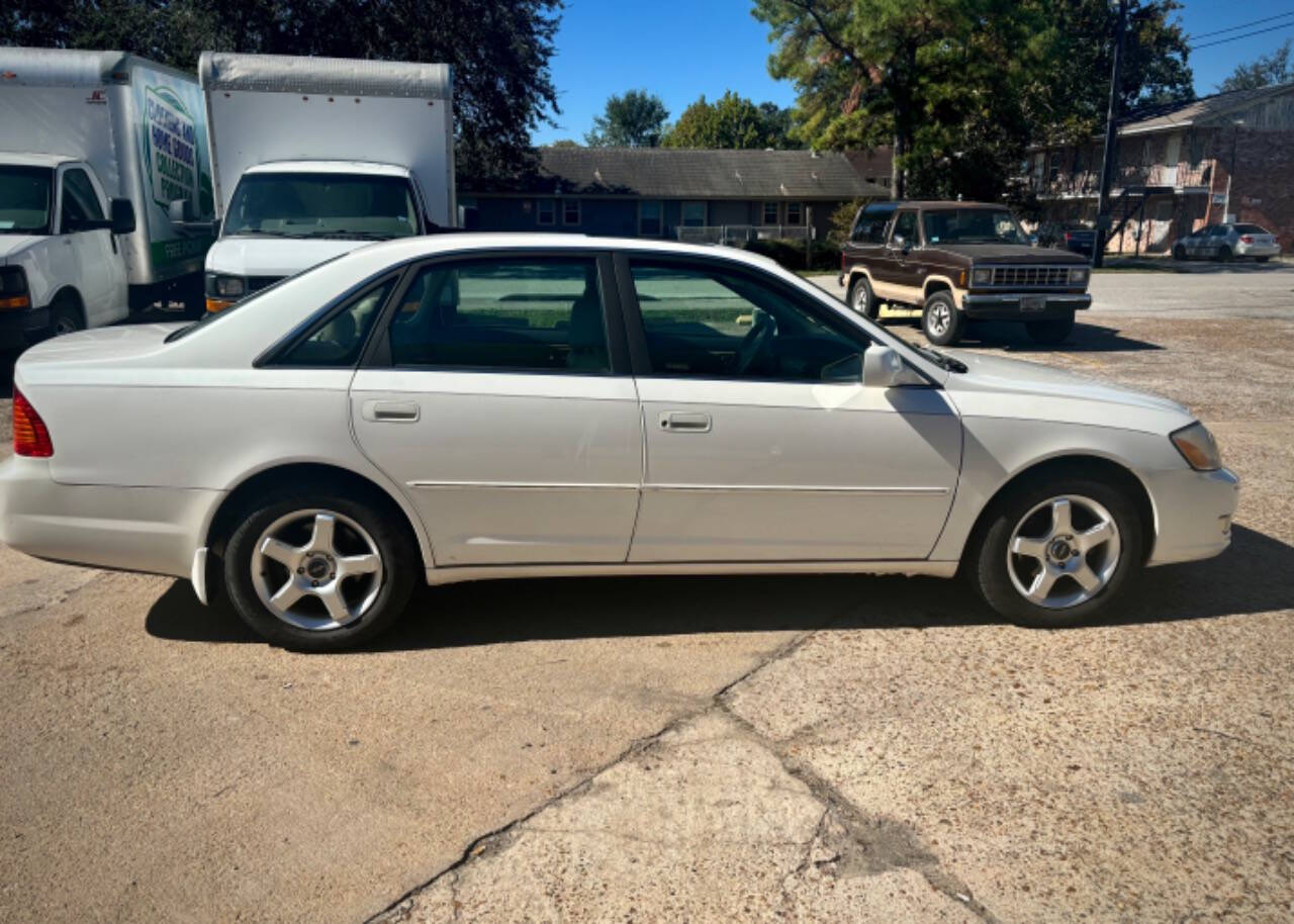 2001 Toyota Avalon 4