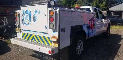 2013 CHEVY OR FORD UTILITY BOX for sale at Central Jersey Auto Trading in Jackson NJ