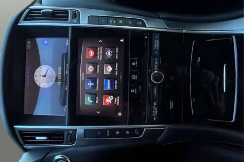 2017 Infiniti Q60 2.0T