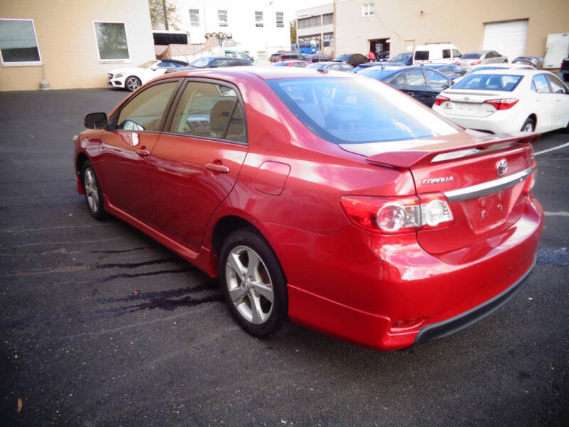 2011 Toyota Corolla S photo 8