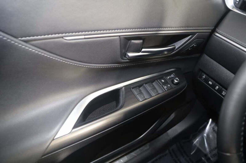 2023 Toyota Venza Limited