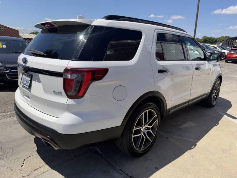 2016 Ford Explorer Sport