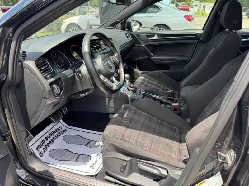 2016 Volkswagen Golf GTI S