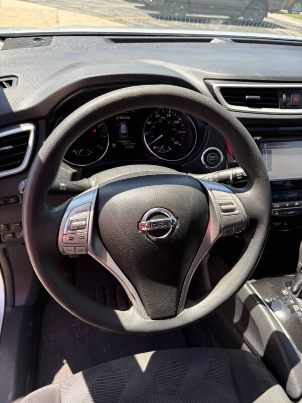 2016 Nissan Rogue SV