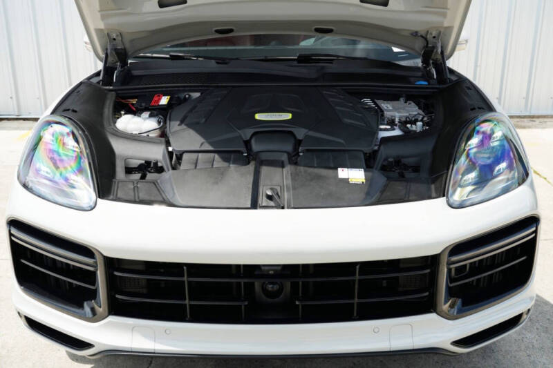 2022 Porsche Cayenne Turbo S E-Hybrid