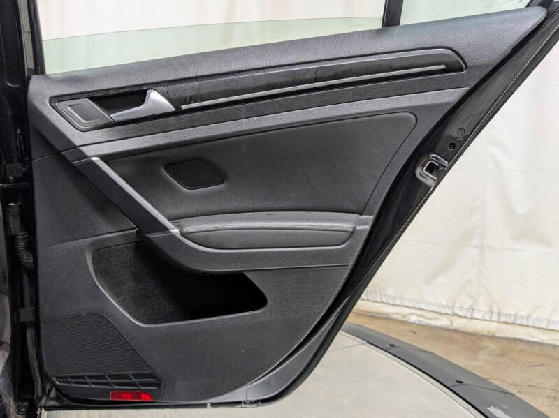 2019 Volkswagen Golf R 4Motion