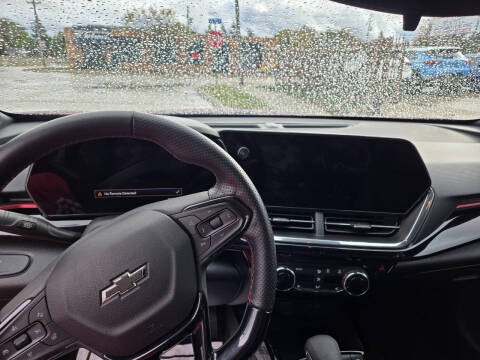 2025 Chevrolet Trax RS