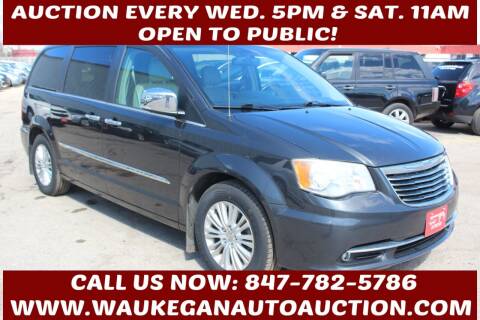 2012 Chrysler Town and Country for sale at Waukegan Auto Auction in Waukegan IL
