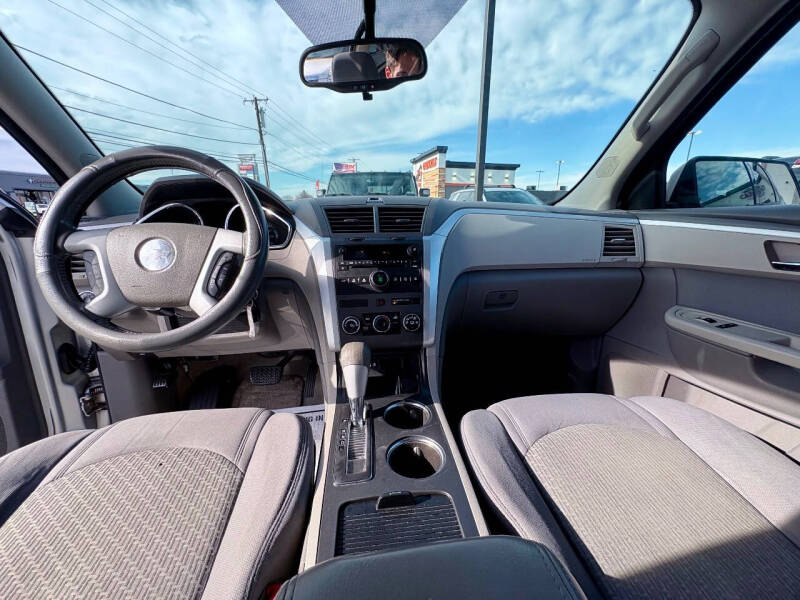 2011 Chevrolet Traverse LS