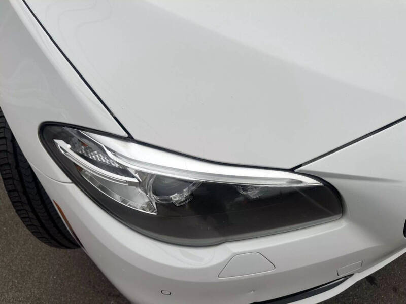 2016 BMW 5 Series 528i xDrive