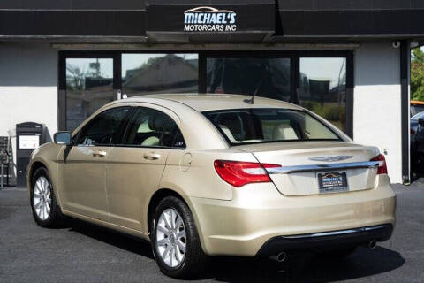 2011 Chrysler 200 Touring