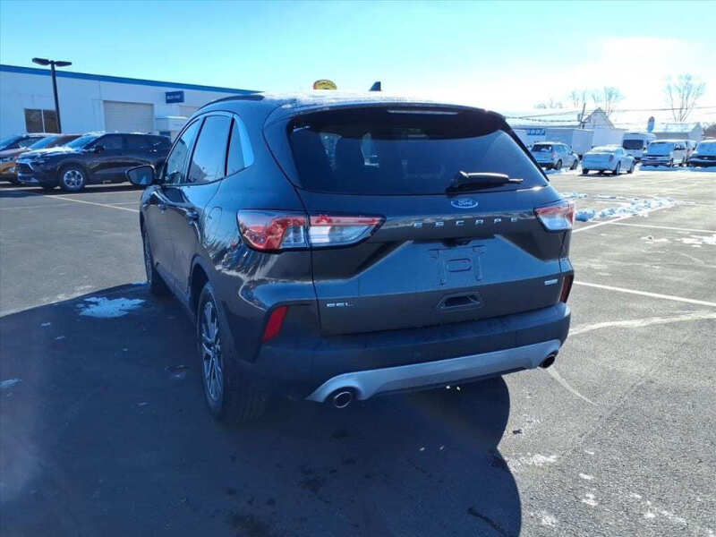 2020 Ford Escape SEL