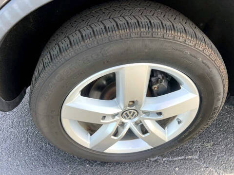 2011 Volkswagen Touareg Hybrid