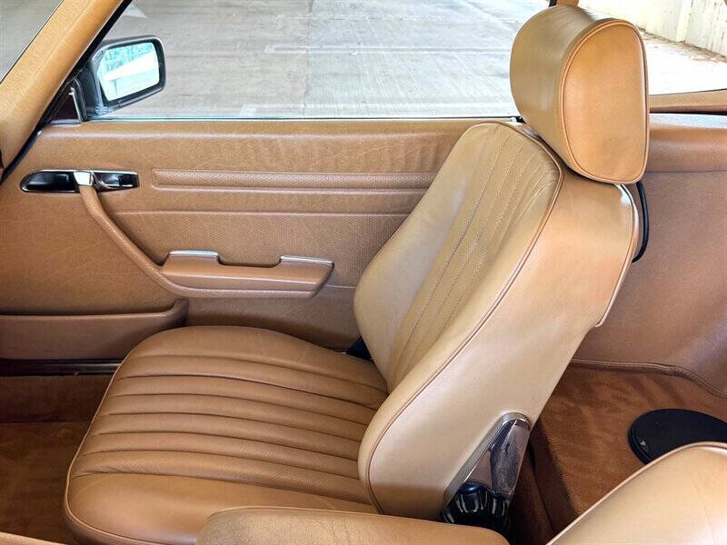 1988 Mercedes-Benz 560-Class 560 SL