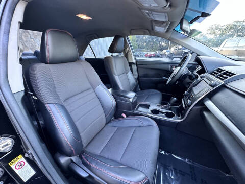 2017 Toyota Camry SE