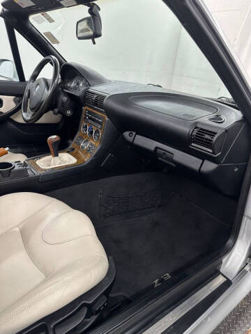 2001 BMW Z3 3.0i