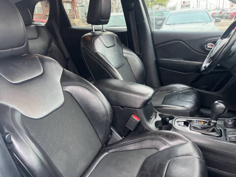 2019 Jeep Cherokee Latitude Plus