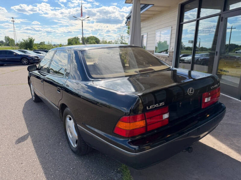 1998 Lexus LS 400